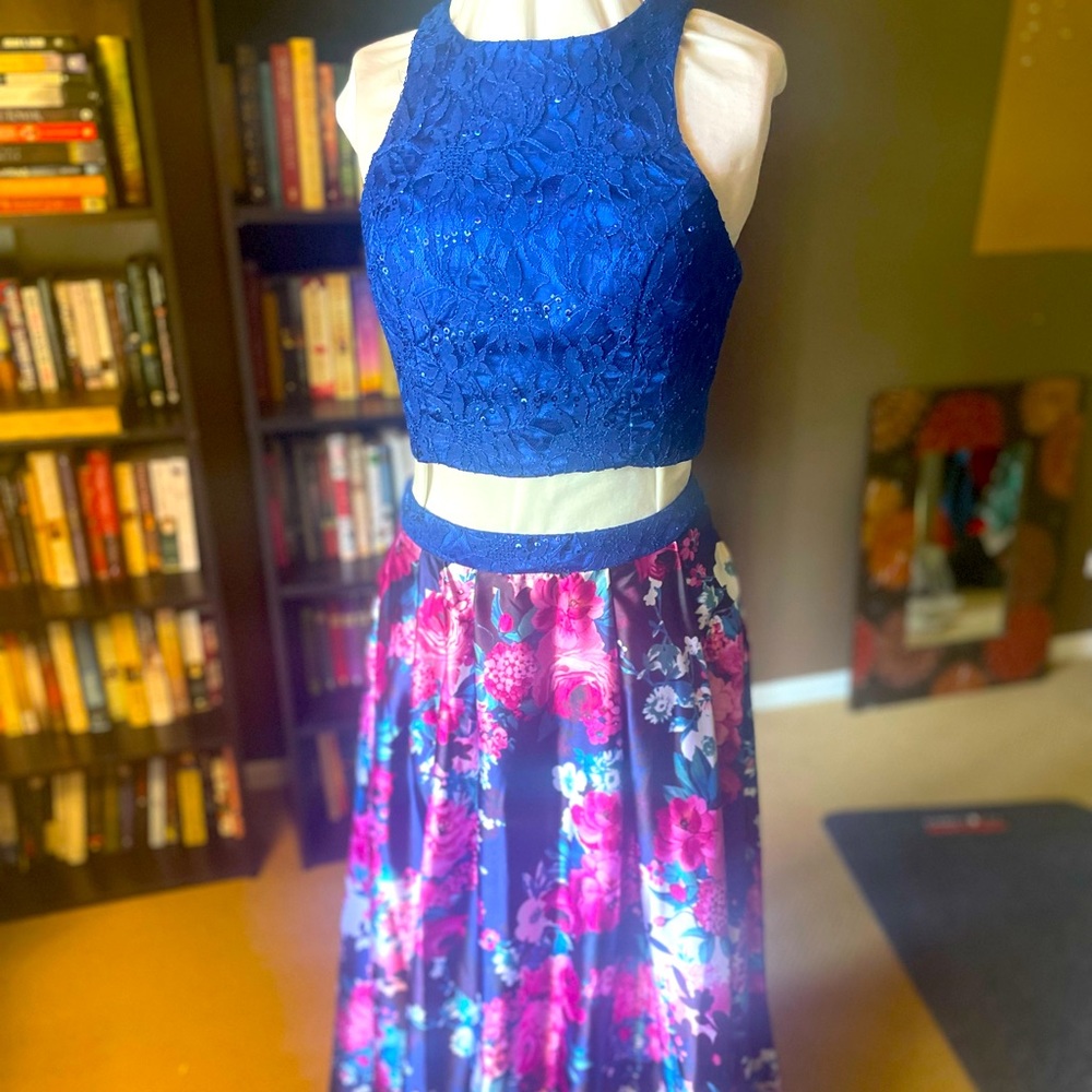 Two-piece floral and lace prom or pageant gown